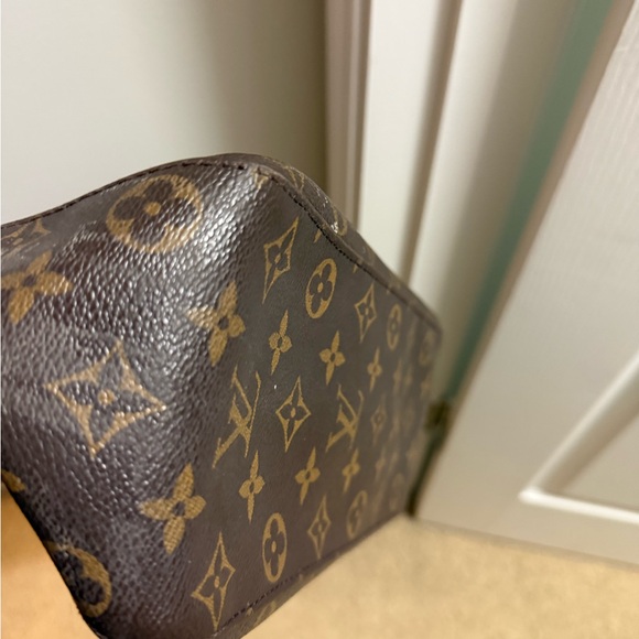 Louis Vuitton Classic Brown Monogram Shoulder Bag - Picture 5 of 16